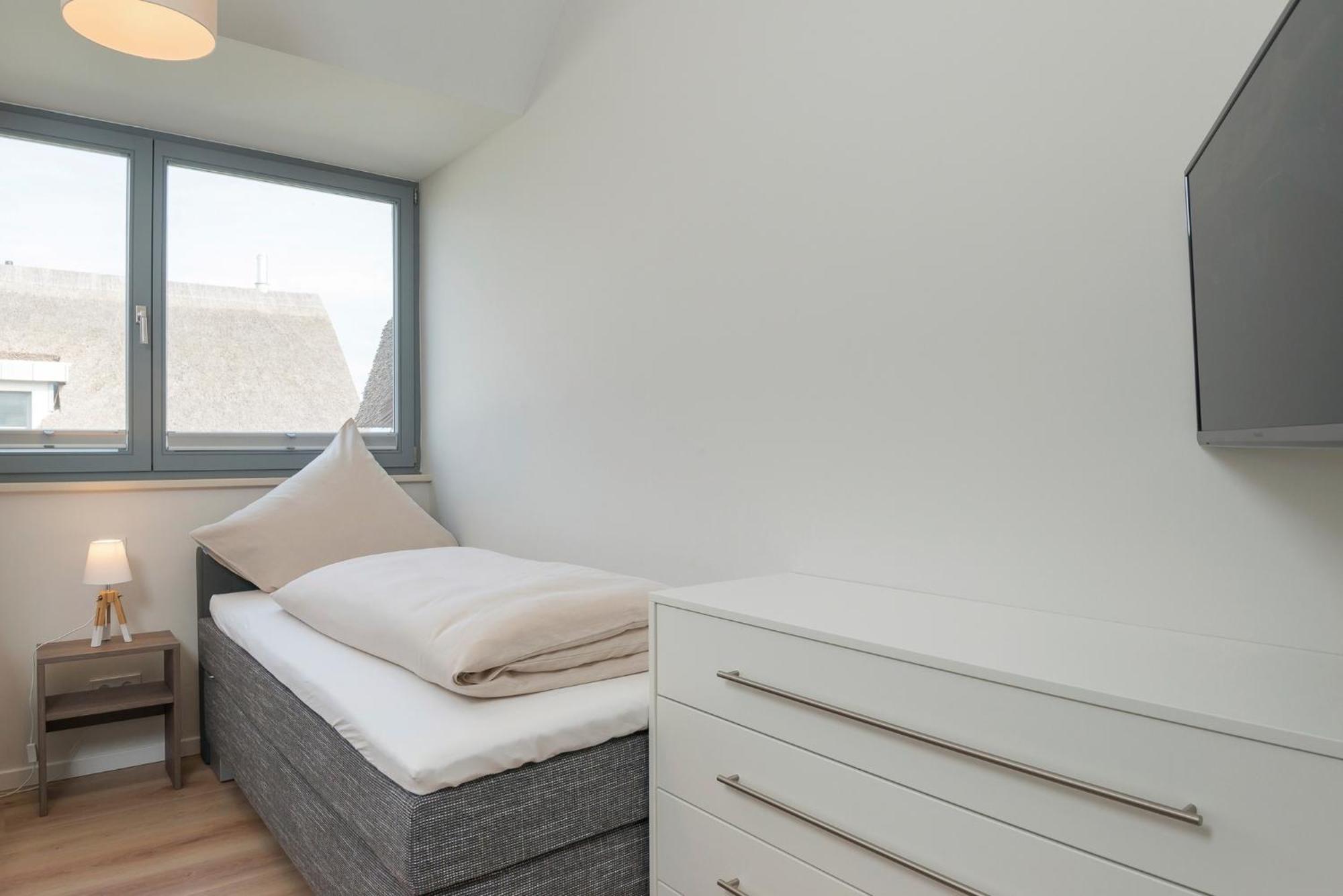 Ostsee - Reetdachhaus Nr 36 "Warder" Im Strand Resort Heiligenhafen Esterno foto