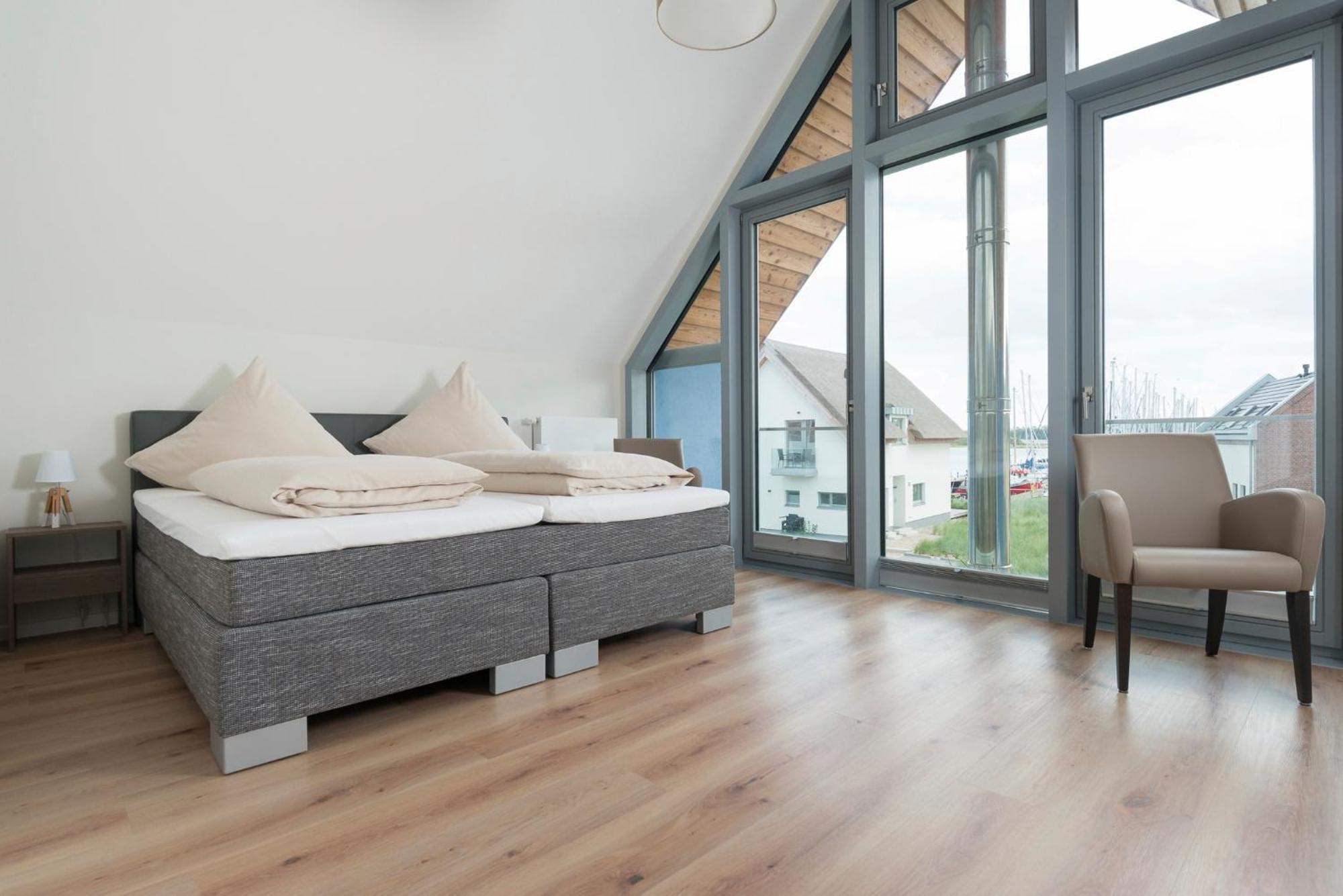 Ostsee - Reetdachhaus Nr 36 "Warder" Im Strand Resort Heiligenhafen Esterno foto